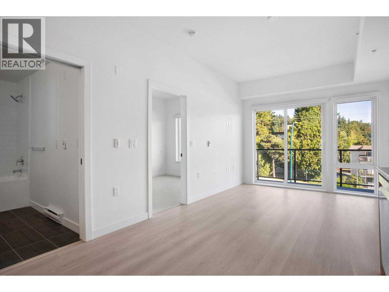 105 1100 Clarke Road, Port Moody, British Columbia  V6M 4B9 - Photo 6 - R3068307