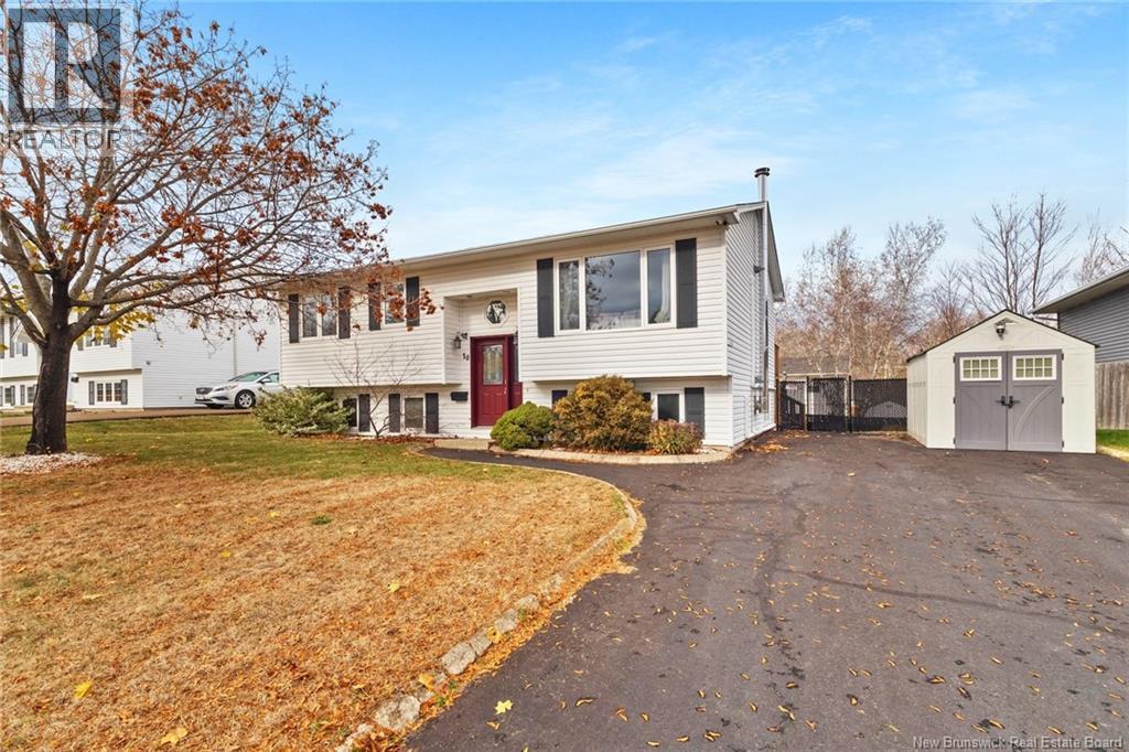 10 Chatham Avenue, Oromocto, New Brunswick  E2V 2S3 - Photo 1 - NB130316