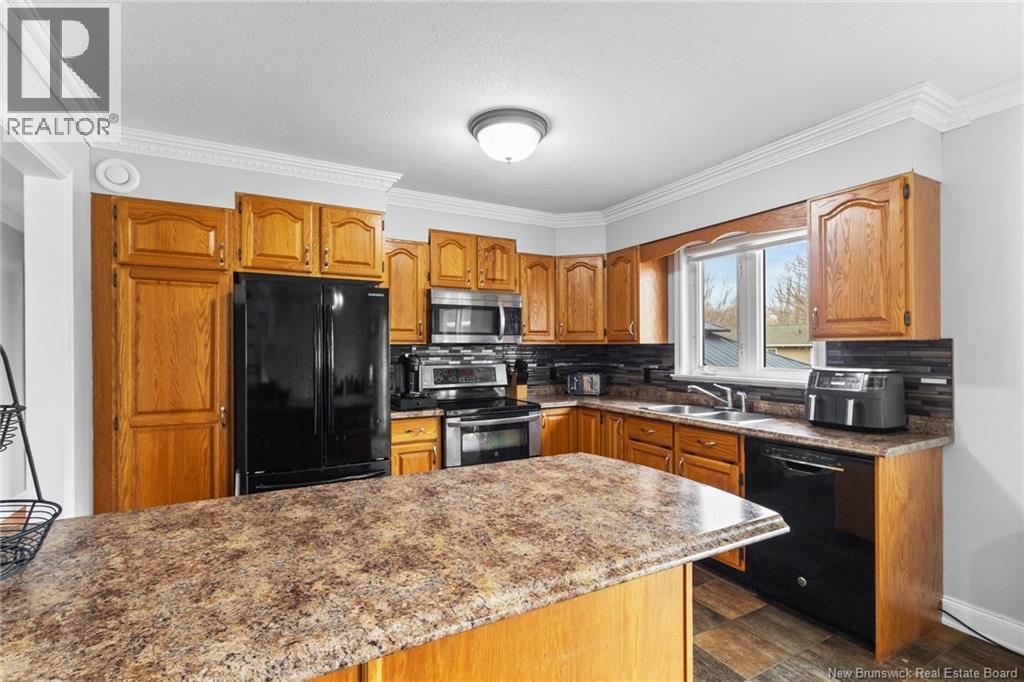 10 Chatham Avenue, Oromocto, New Brunswick  E2V 2S3 - Photo 12 - NB130316