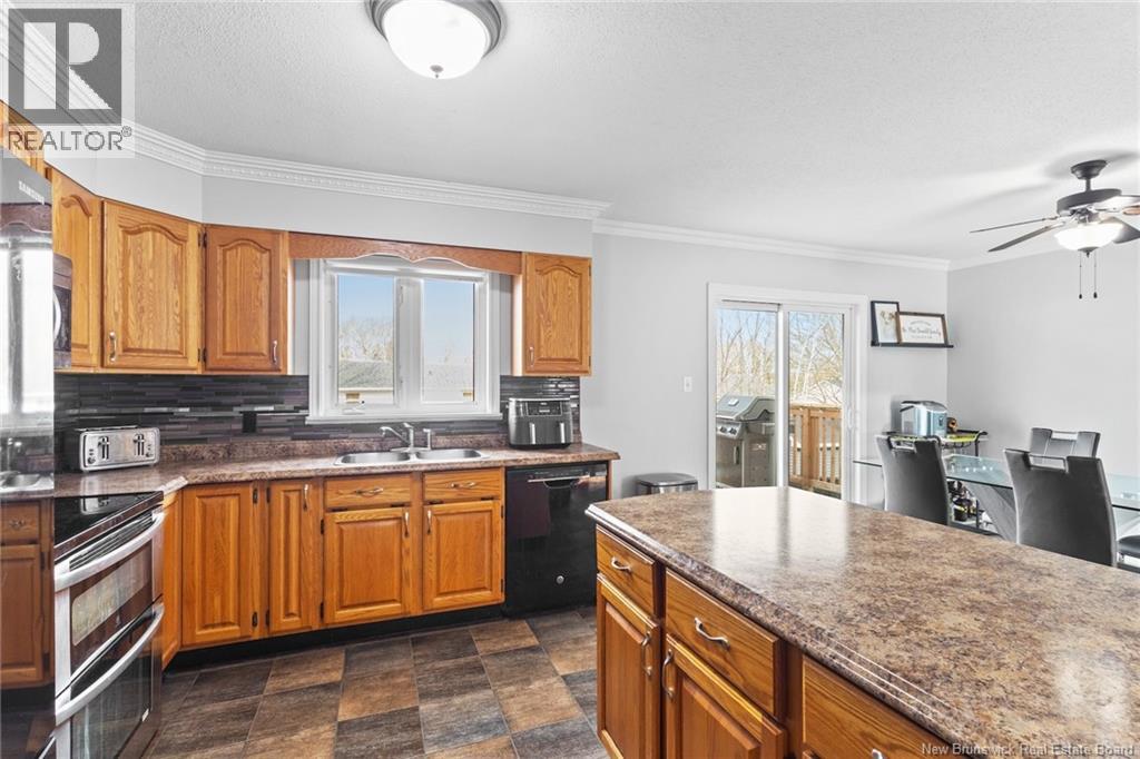 10 Chatham Avenue, Oromocto, New Brunswick  E2V 2S3 - Photo 15 - NB130316