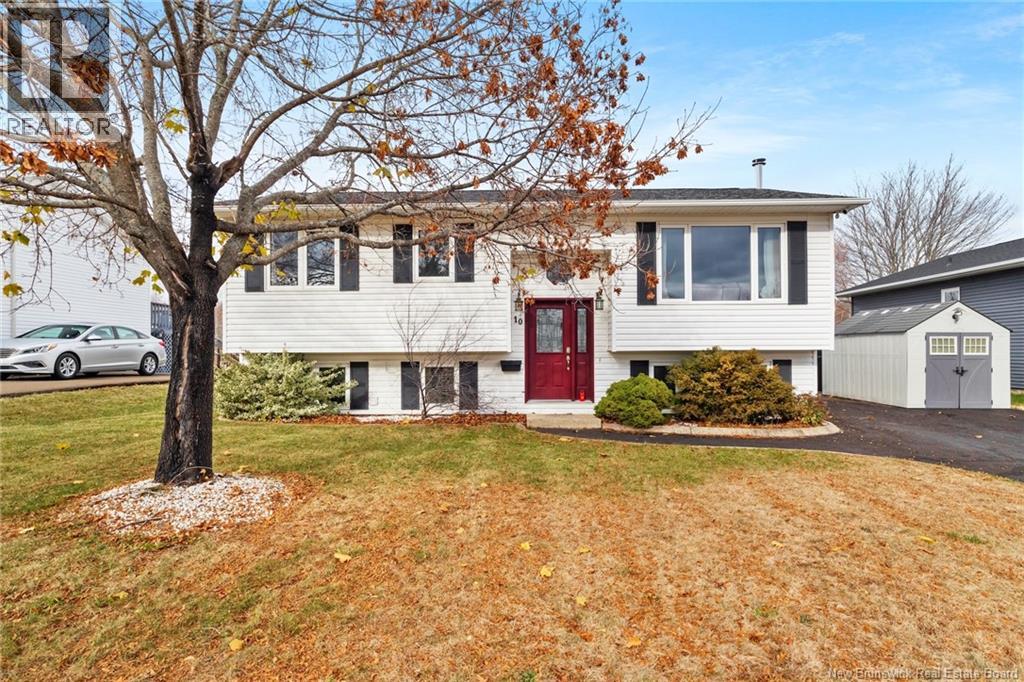 10 Chatham Avenue, Oromocto, New Brunswick  E2V 2S3 - Photo 2 - NB130316