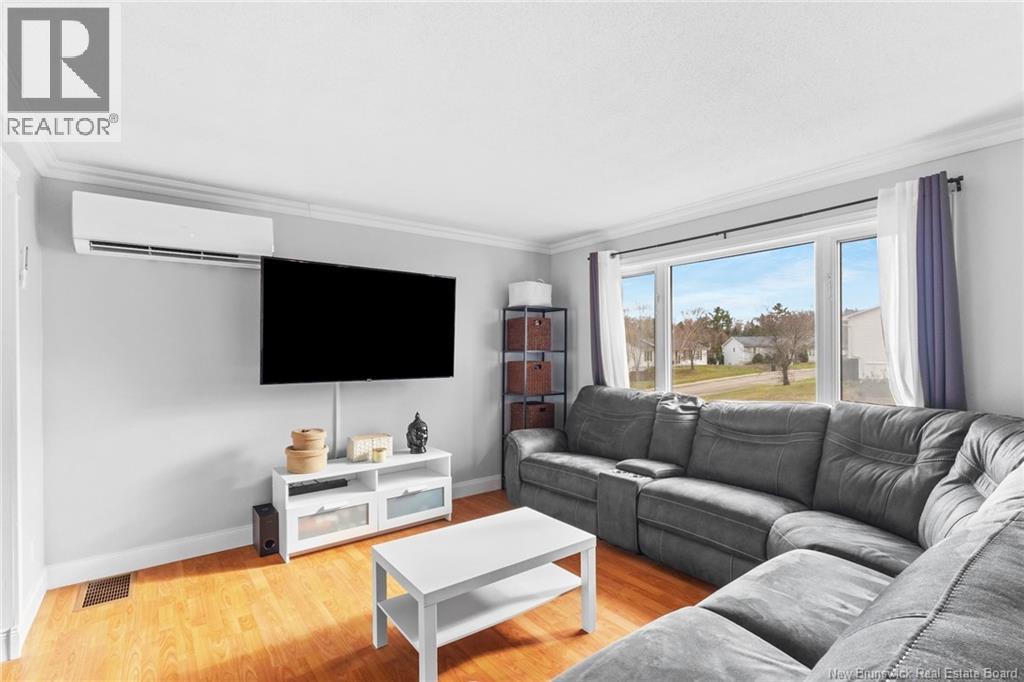 10 Chatham Avenue, Oromocto, New Brunswick  E2V 2S3 - Photo 4 - NB130316