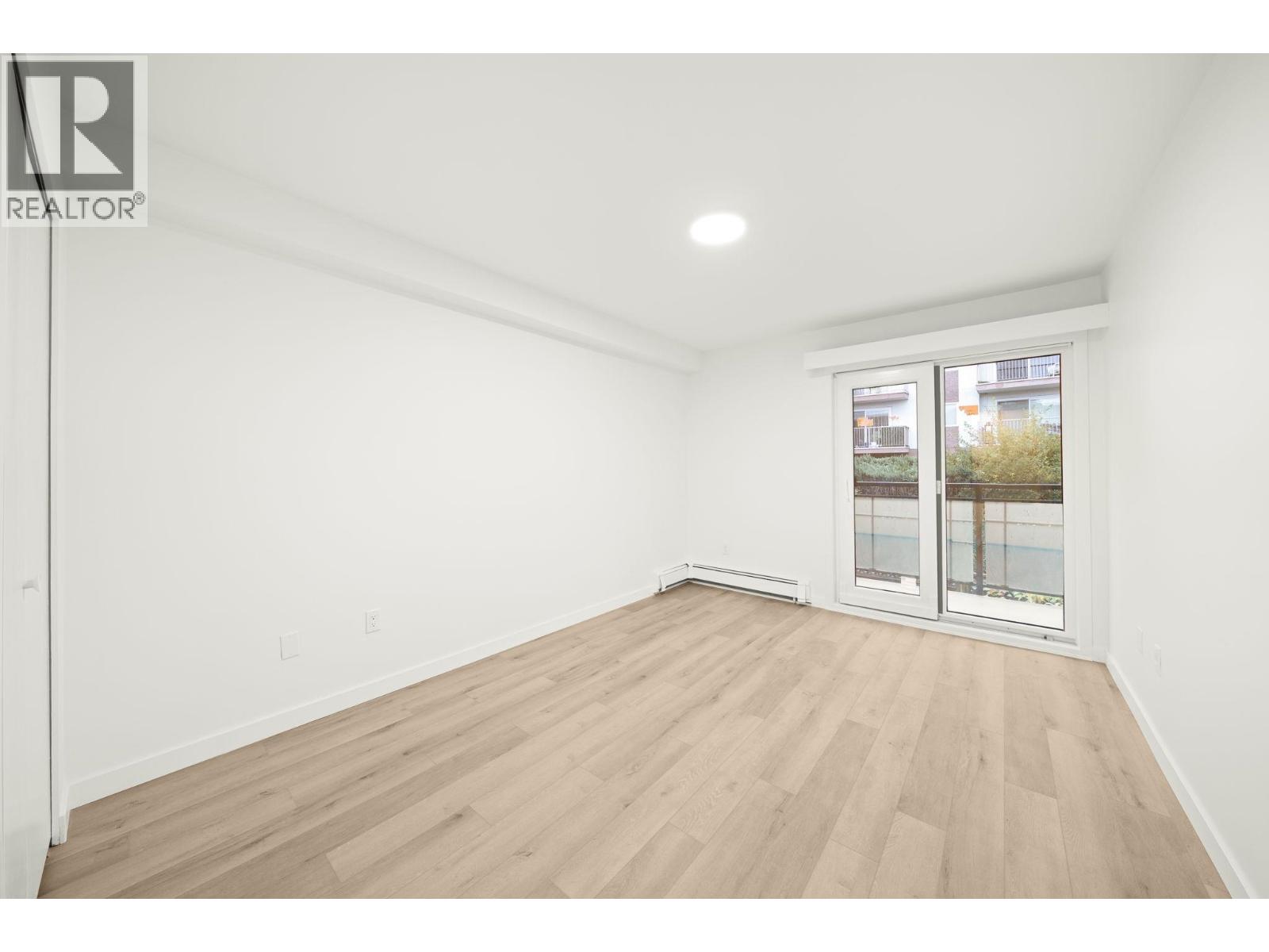 207 360 E 2nd Street, North Vancouver, British Columbia  V7L 4N6 - Photo 6 - R3068334