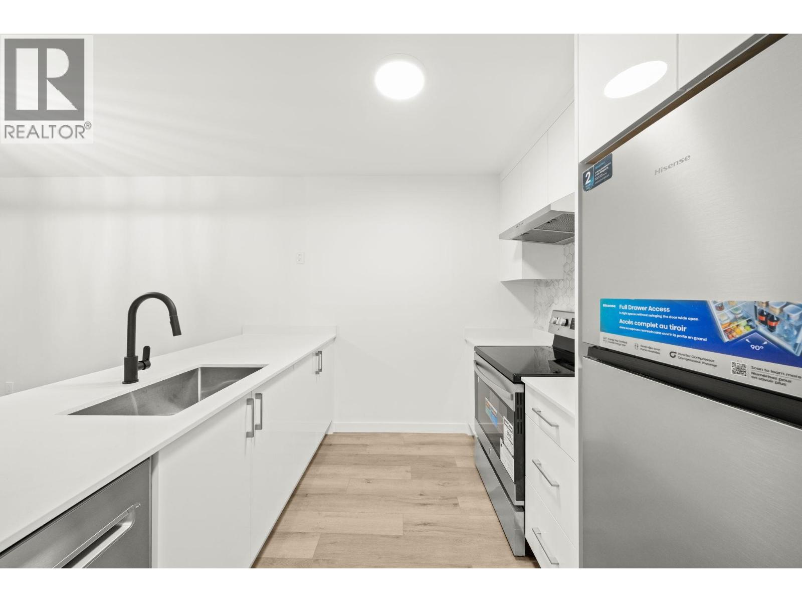 207 360 E 2nd Street, North Vancouver, British Columbia  V7L 4N6 - Photo 8 - R3068334