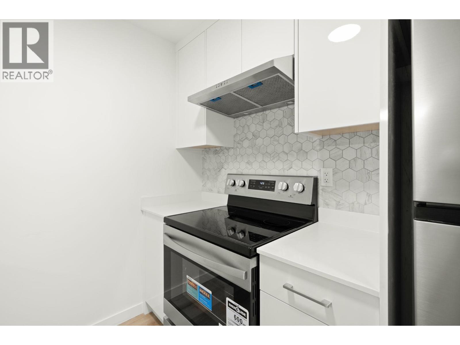 207 360 E 2nd Street, North Vancouver, British Columbia  V7L 4N6 - Photo 9 - R3068334