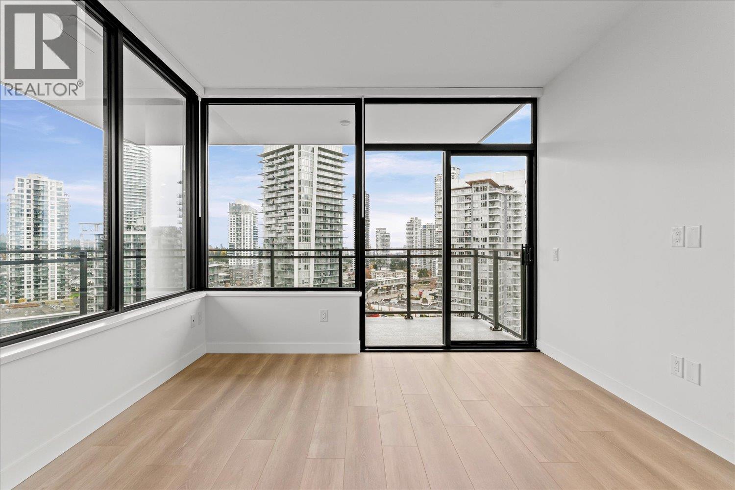 2010 626 Claremont Street, Coquitlam, British Columbia  V3J 3T4 - Photo 11 - R3066591