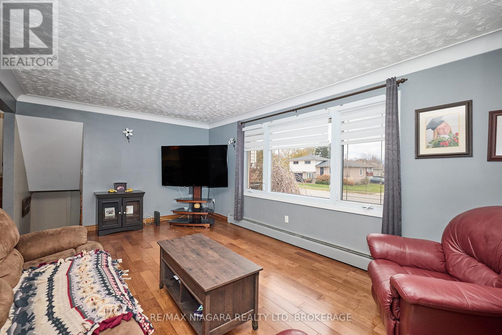 497 Clarence Street W, Port Colborne, Ontario  L3K 3H3 - Photo 10 - X12555914