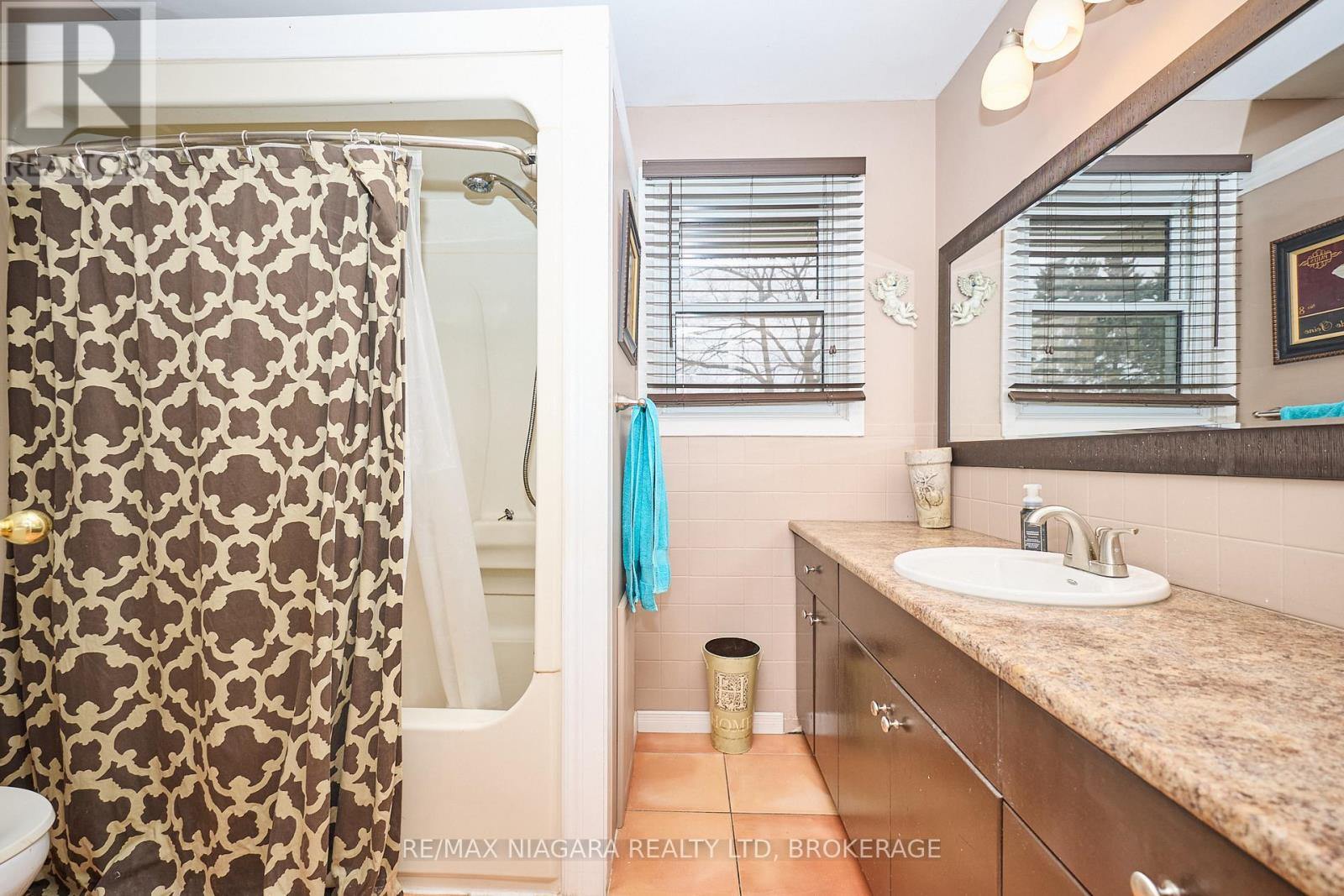 497 Clarence Street W, Port Colborne, Ontario  L3K 3H3 - Photo 24 - X12555914