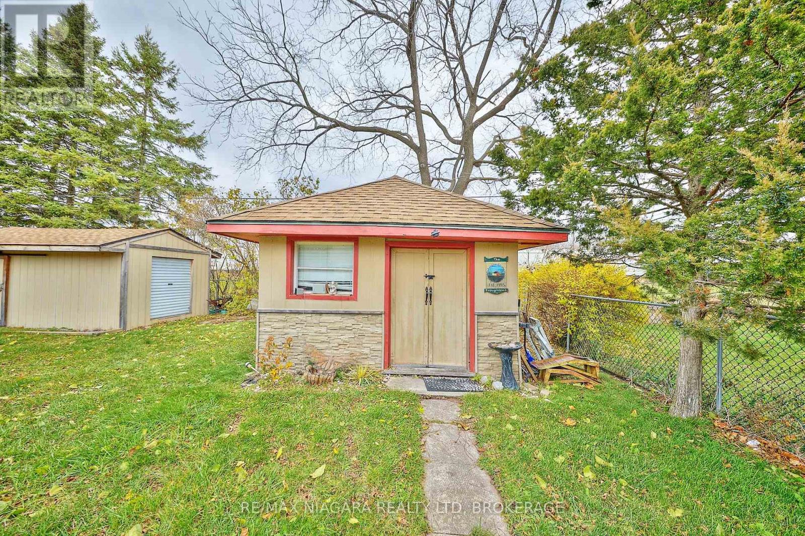 497 Clarence Street W, Port Colborne, Ontario  L3K 3H3 - Photo 6 - X12555914