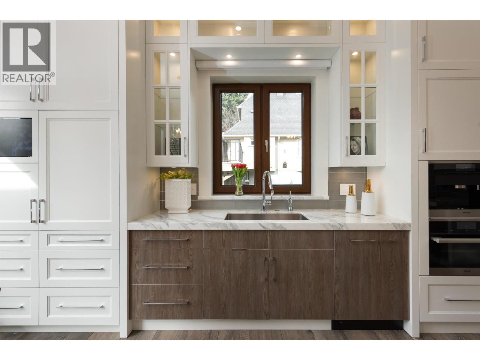 5637 Laburnum Street, Vancouver, British Columbia  V6M 3S7 - Photo 13 - R3068323