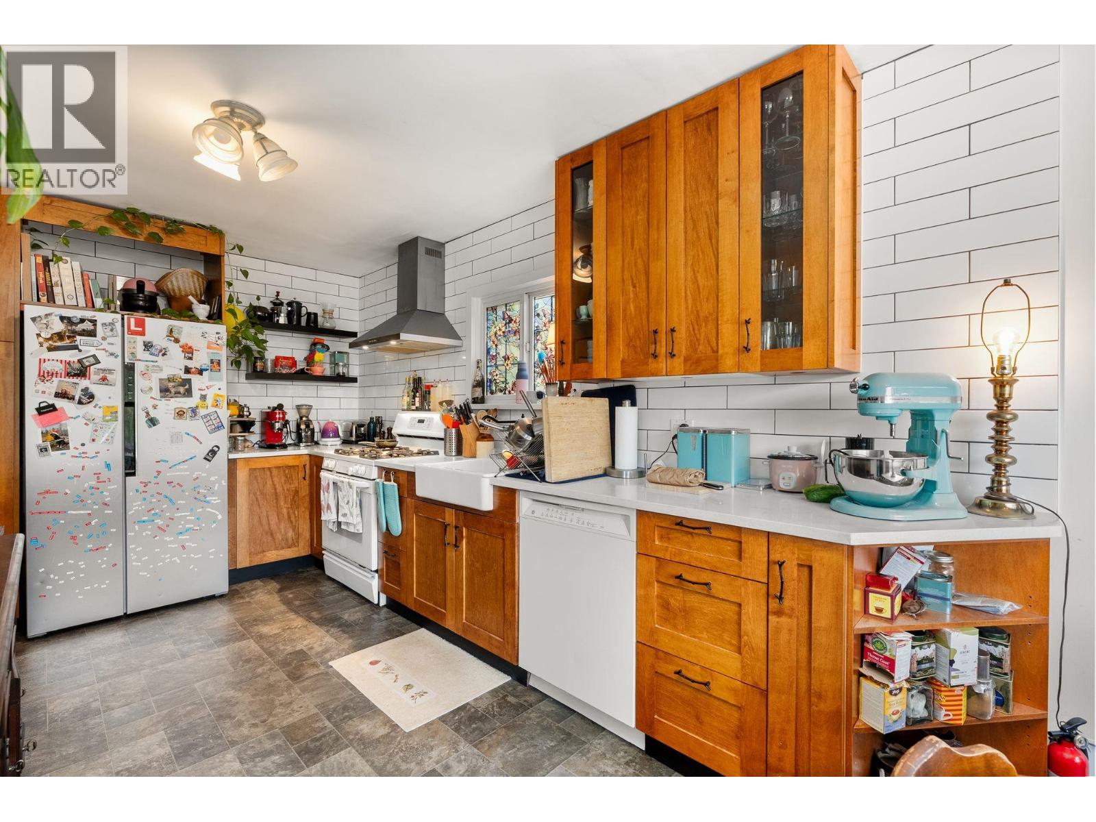 831 E 38th Avenue, Vancouver, British Columbia V5W 1J2 - Photo 5 - R3068349