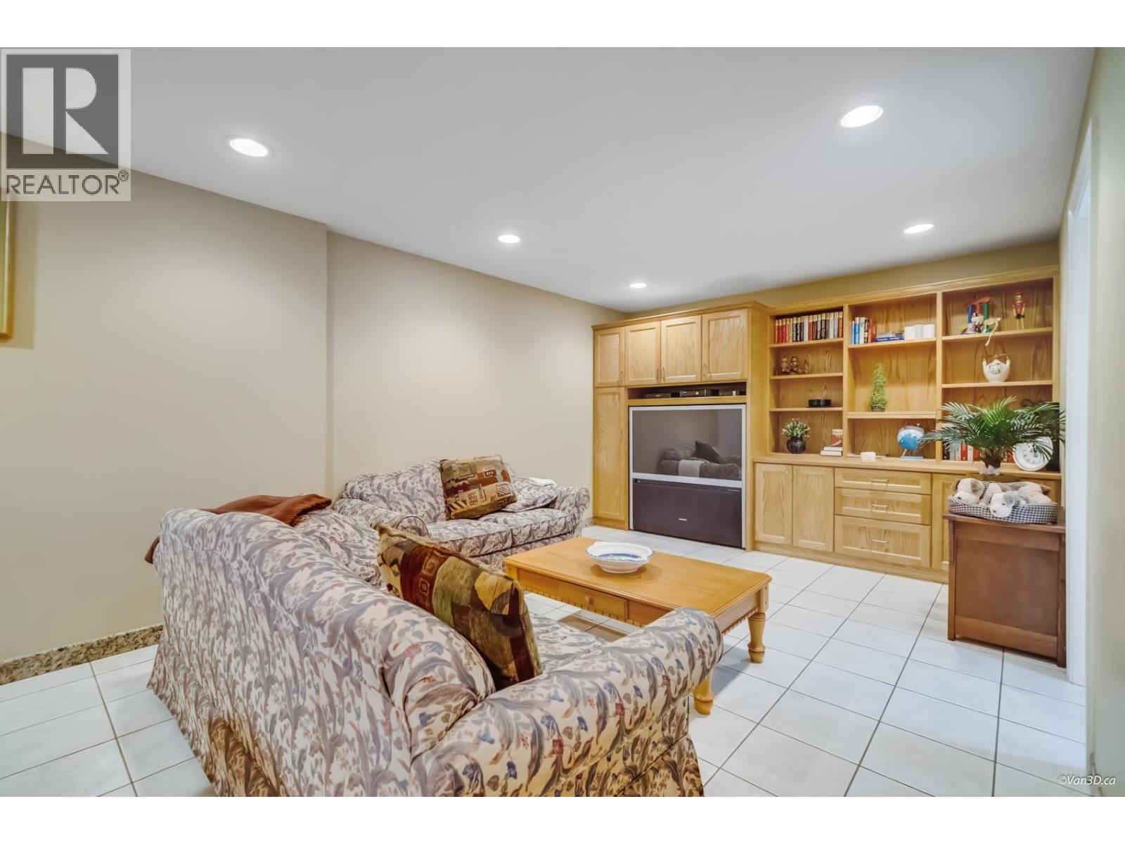 1627 E 34th Avenue, Vancouver, British Columbia  V5P 1A2 - Photo 32 - R3068368