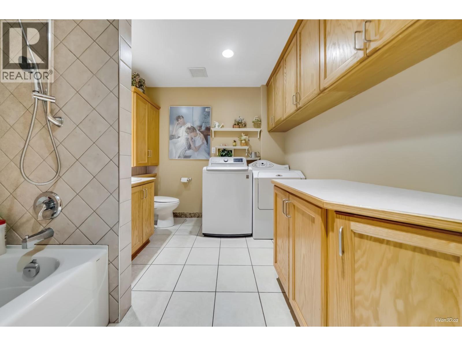 1627 E 34th Avenue, Vancouver, British Columbia  V5P 1A2 - Photo 35 - R3068368