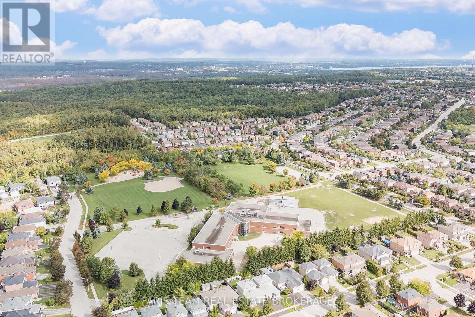 7 Round Leaf Court, Barrie, Ontario  L4N 9N3 - Photo 45 - S12515966