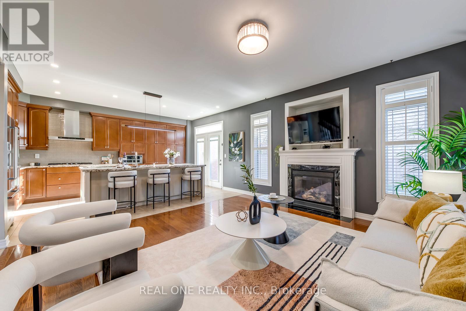 1254 Jezero Crescent, Oakville, Ontario  L6H 0B5 - Photo 10 - W12540700