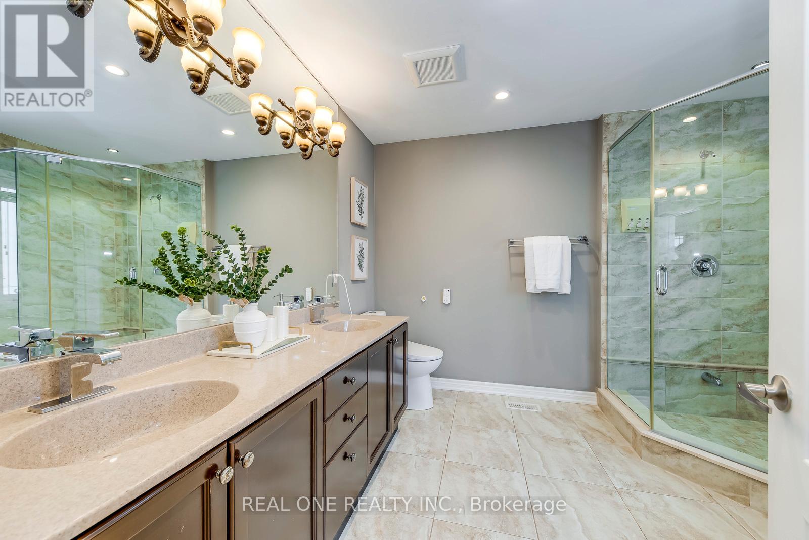 1254 Jezero Crescent, Oakville, Ontario  L6H 0B5 - Photo 28 - W12540700