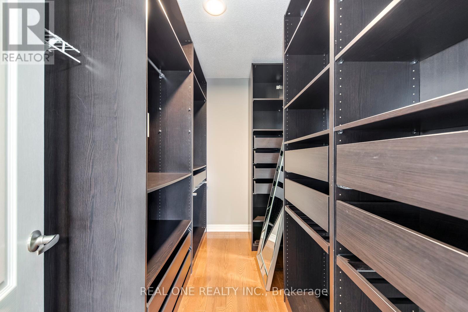 1254 Jezero Crescent, Oakville, Ontario  L6H 0B5 - Photo 27 - W12540700