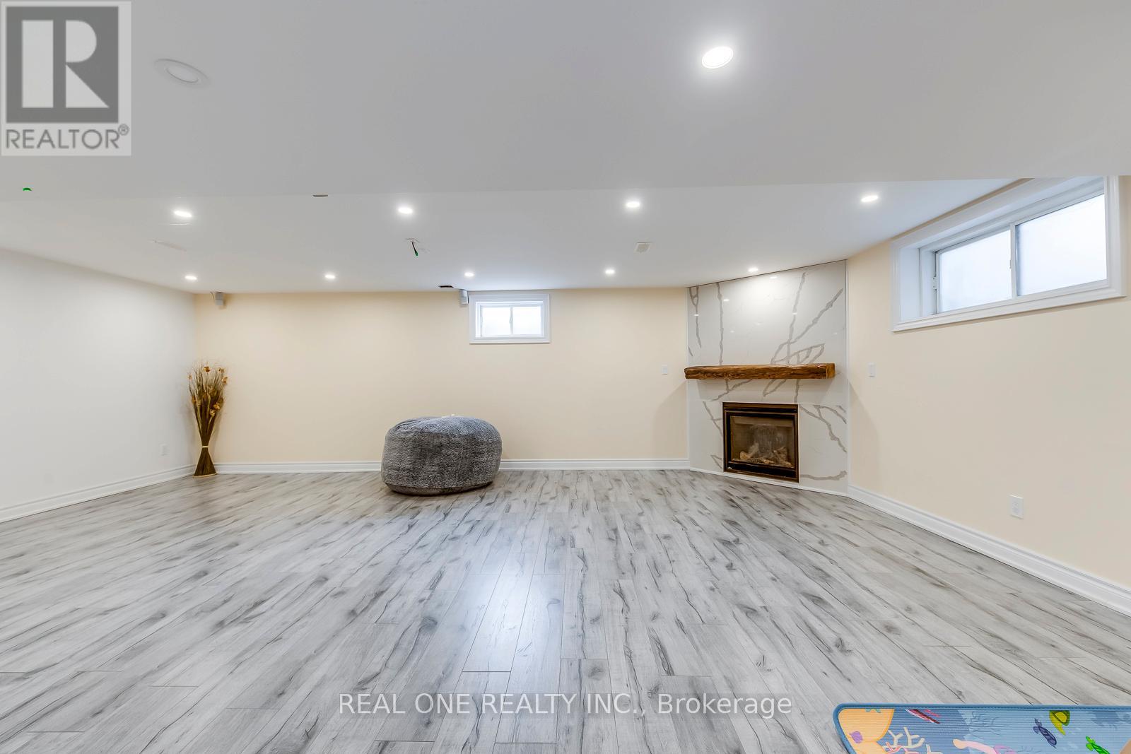 1254 Jezero Crescent, Oakville, Ontario  L6H 0B5 - Photo 41 - W12540700