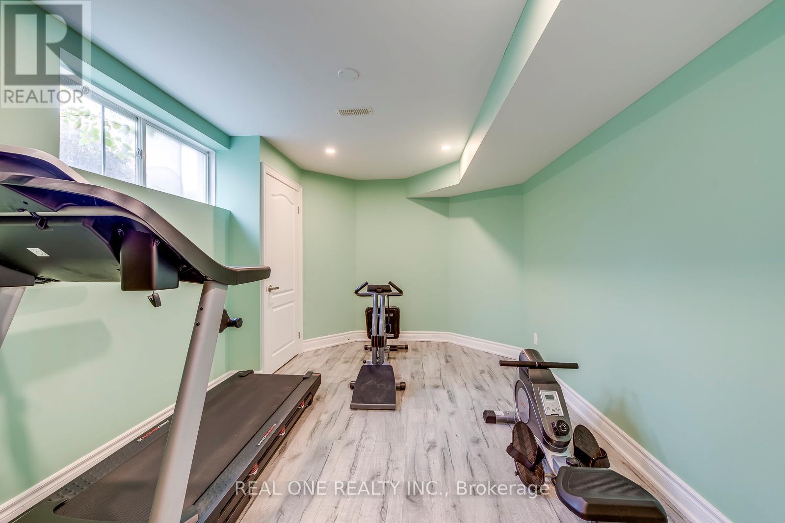 1254 Jezero Crescent, Oakville, Ontario  L6H 0B5 - Photo 46 - W12540700