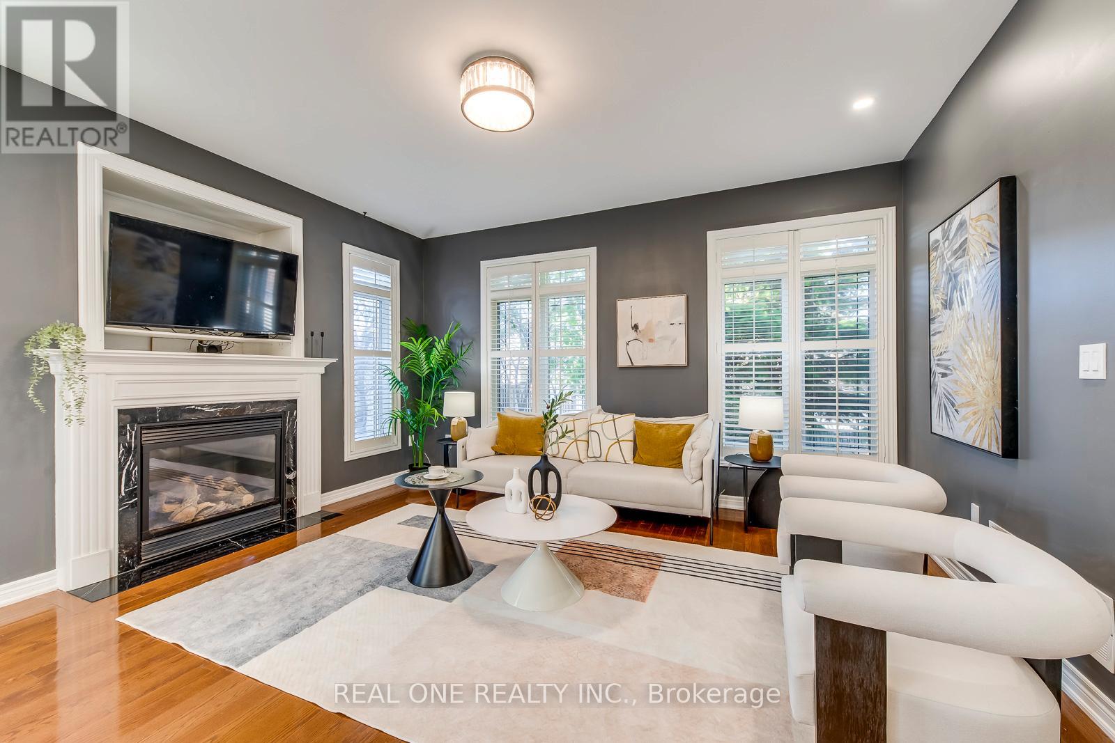 1254 Jezero Crescent, Oakville, Ontario  L6H 0B5 - Photo 7 - W12540700