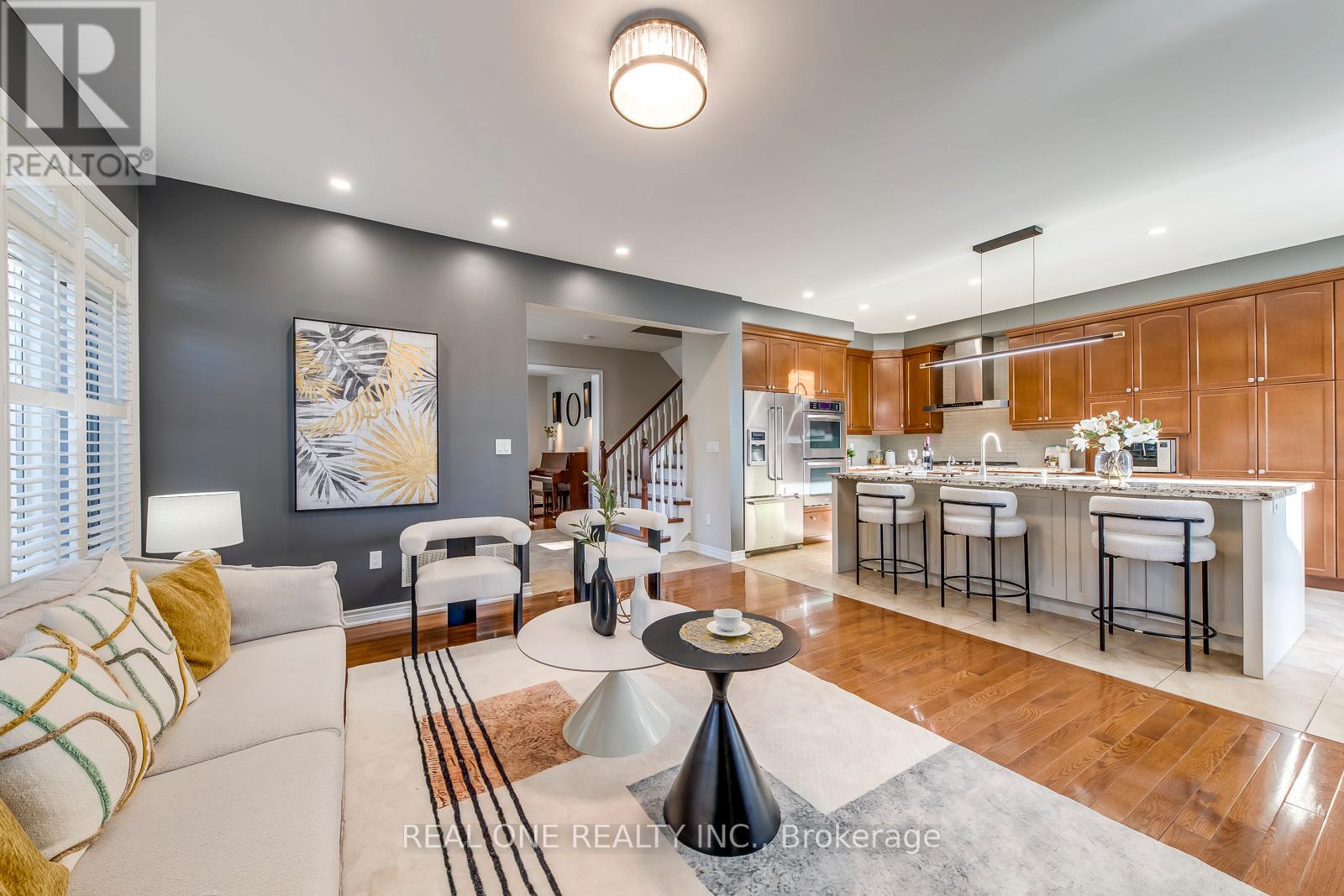 1254 Jezero Crescent, Oakville, Ontario  L6H 0B5 - Photo 9 - W12540700