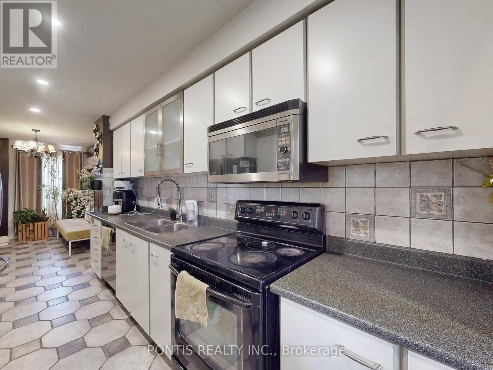 140 Cutters Crescent, Brampton, Ontario L6Y 4M2 - Photo 13 - W12552860