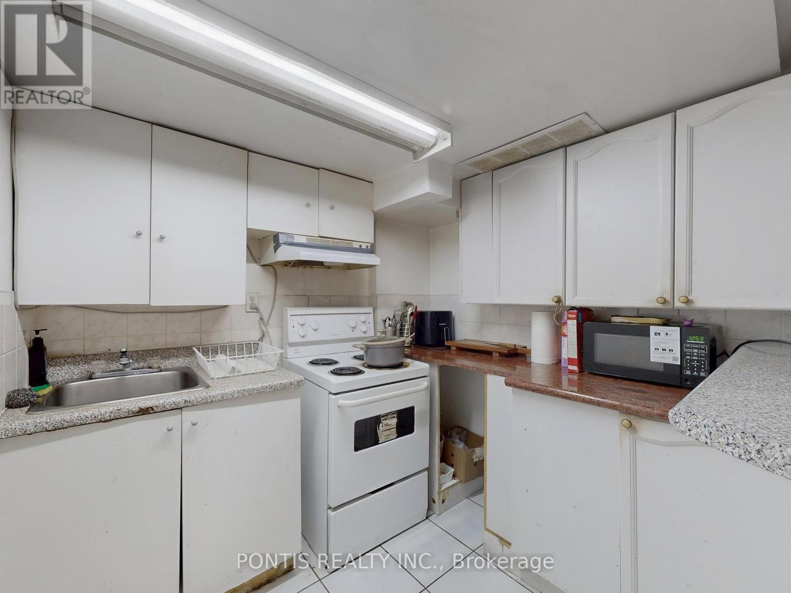 140 Cutters Crescent, Brampton, Ontario L6Y 4M2 - Photo 35 - W12552860