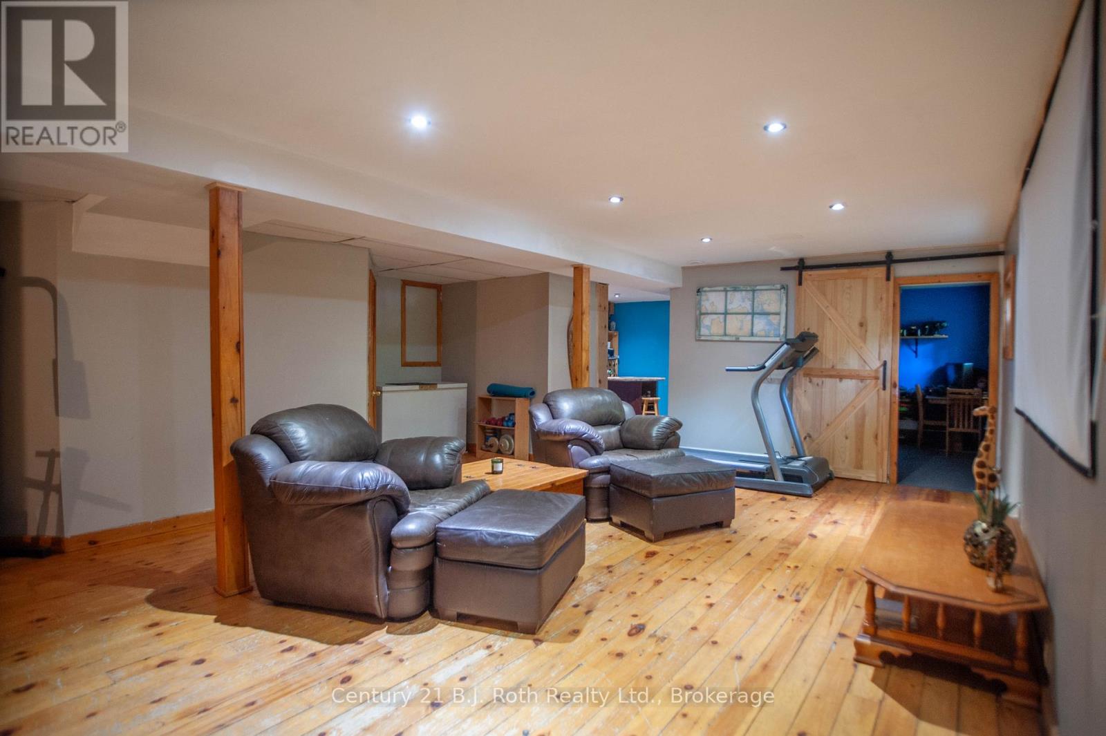 18 Mundy Avenue, Tiny, Ontario  L9M 0B5 - Photo 10 - S12401655