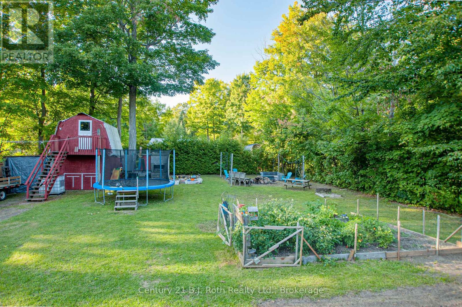 18 Mundy Avenue, Tiny, Ontario  L9M 0B5 - Photo 17 - S12401655