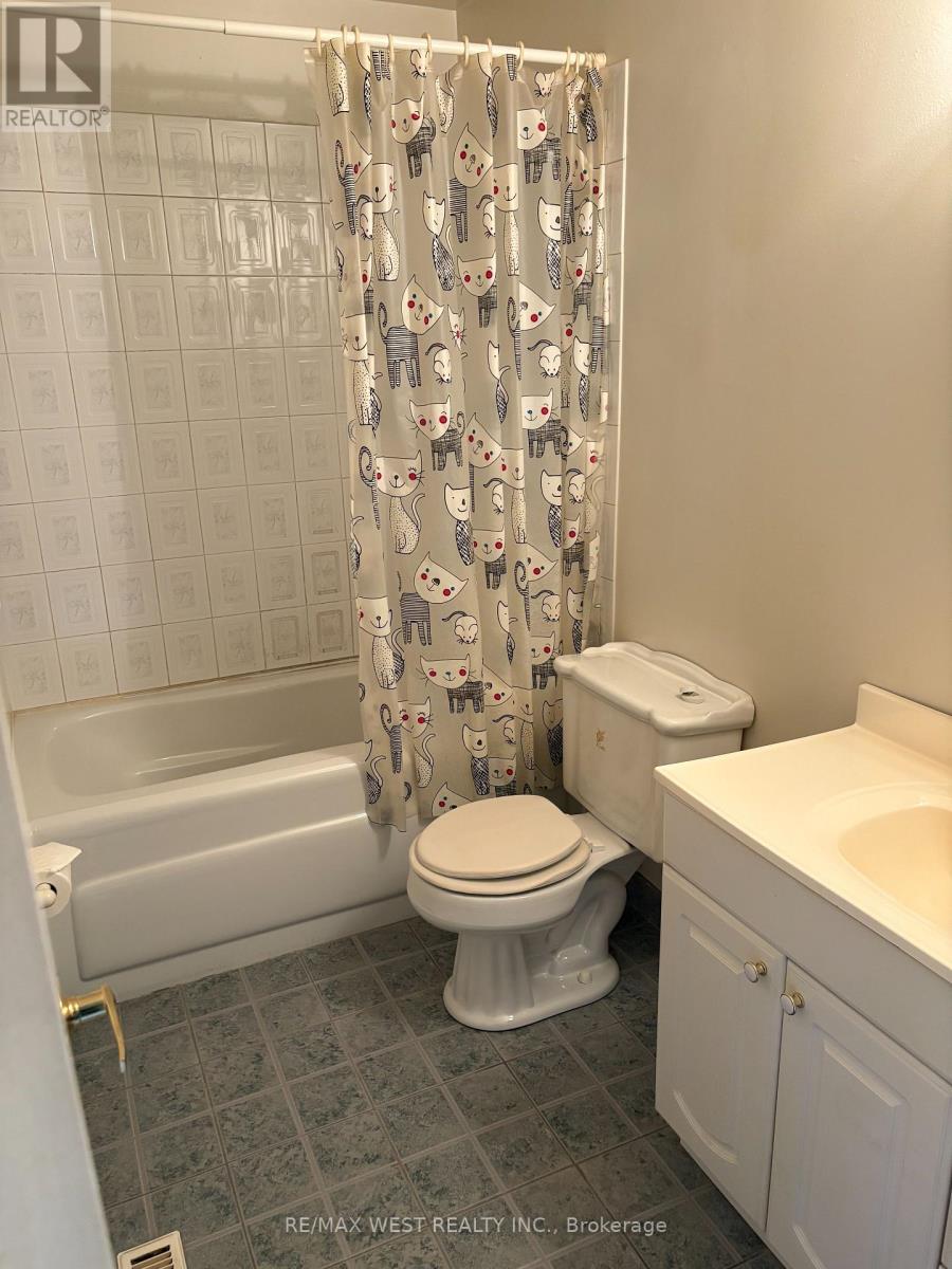 67 - 900 Central Park Drive, Brampton, Ontario L6S 3J6 - Photo 8 - W12554348