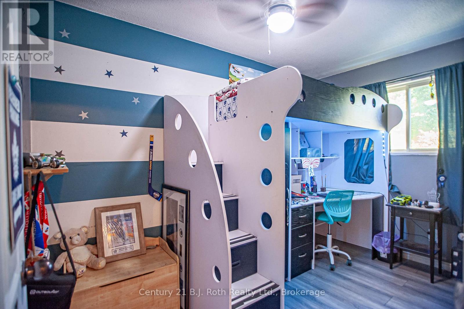 18 Mundy Avenue, Tiny, Ontario  L9M 0B5 - Photo 7 - S12401655