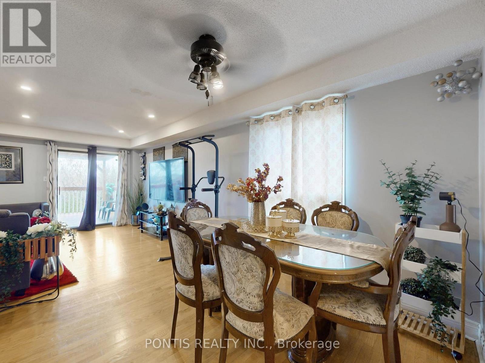 140 Cutters Crescent, Brampton, Ontario L6Y 4M2 - Photo 7 - W12552860