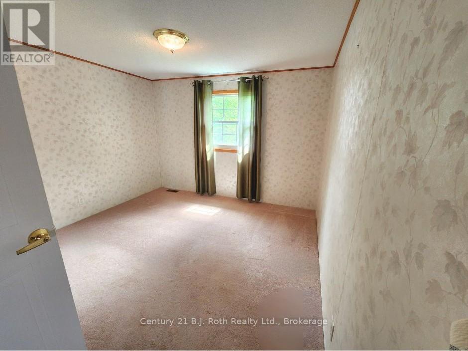 J-24 - 6512 Minto Line 12, Minto, Ontario N0G 1M0 - Photo 10 - X12370876