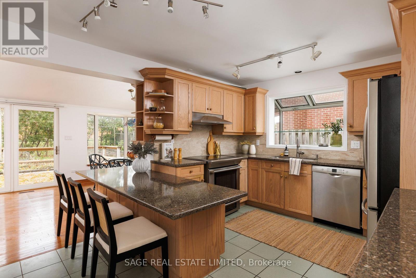 106 Timberbank Boulevard, Toronto, Ontario  M1W 1Z9 - Photo 17 - E12553732