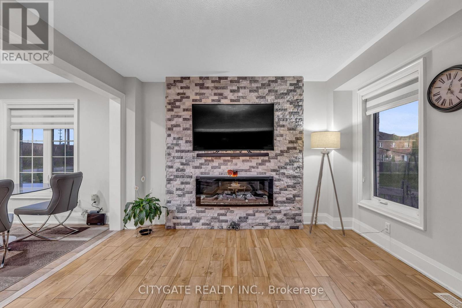 151 Spicebush Terrace, Brampton, Ontario L6X 0K6 - Photo 17 - W12555660