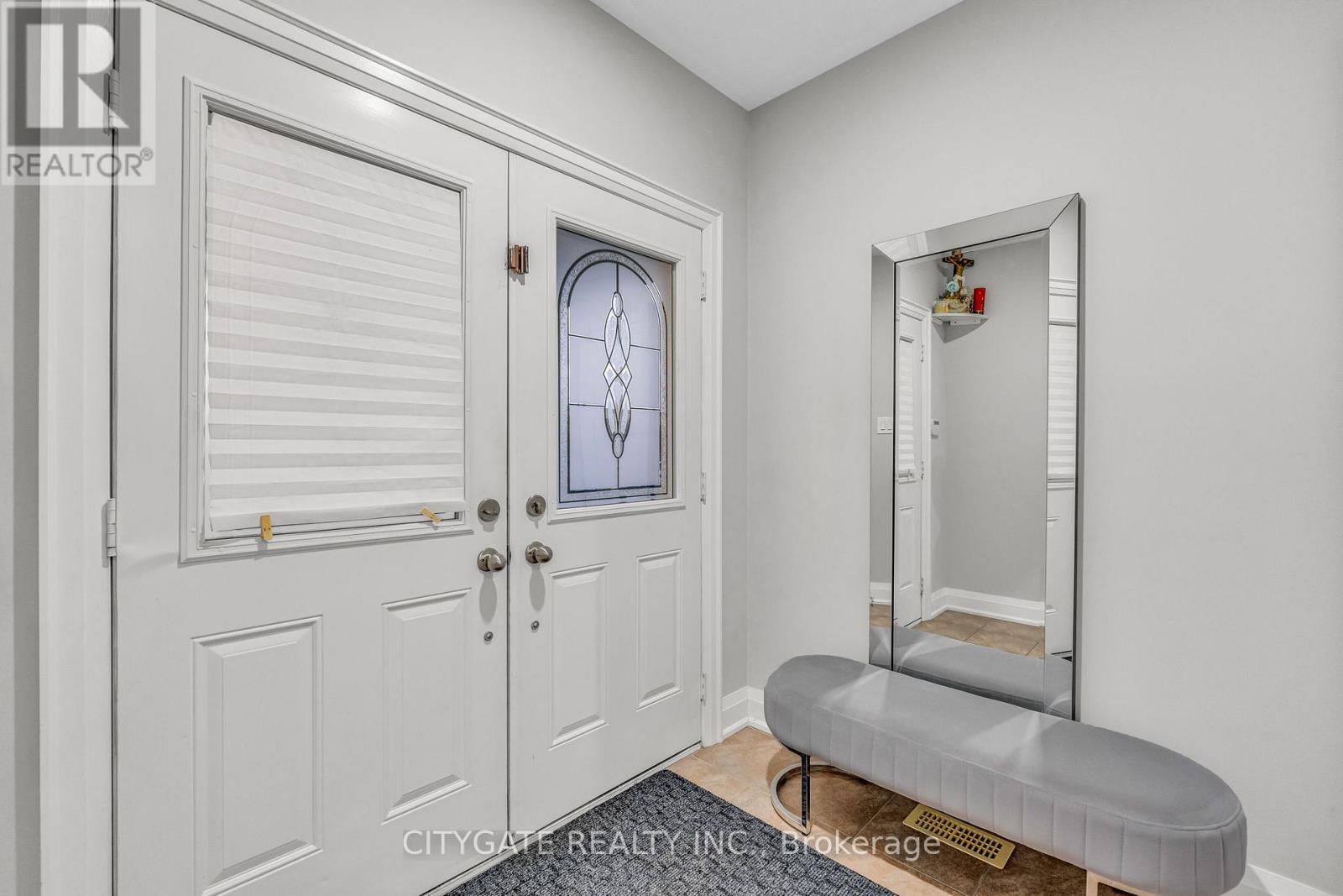 151 Spicebush Terrace, Brampton, Ontario L6X 0K6 - Photo 4 - W12555660