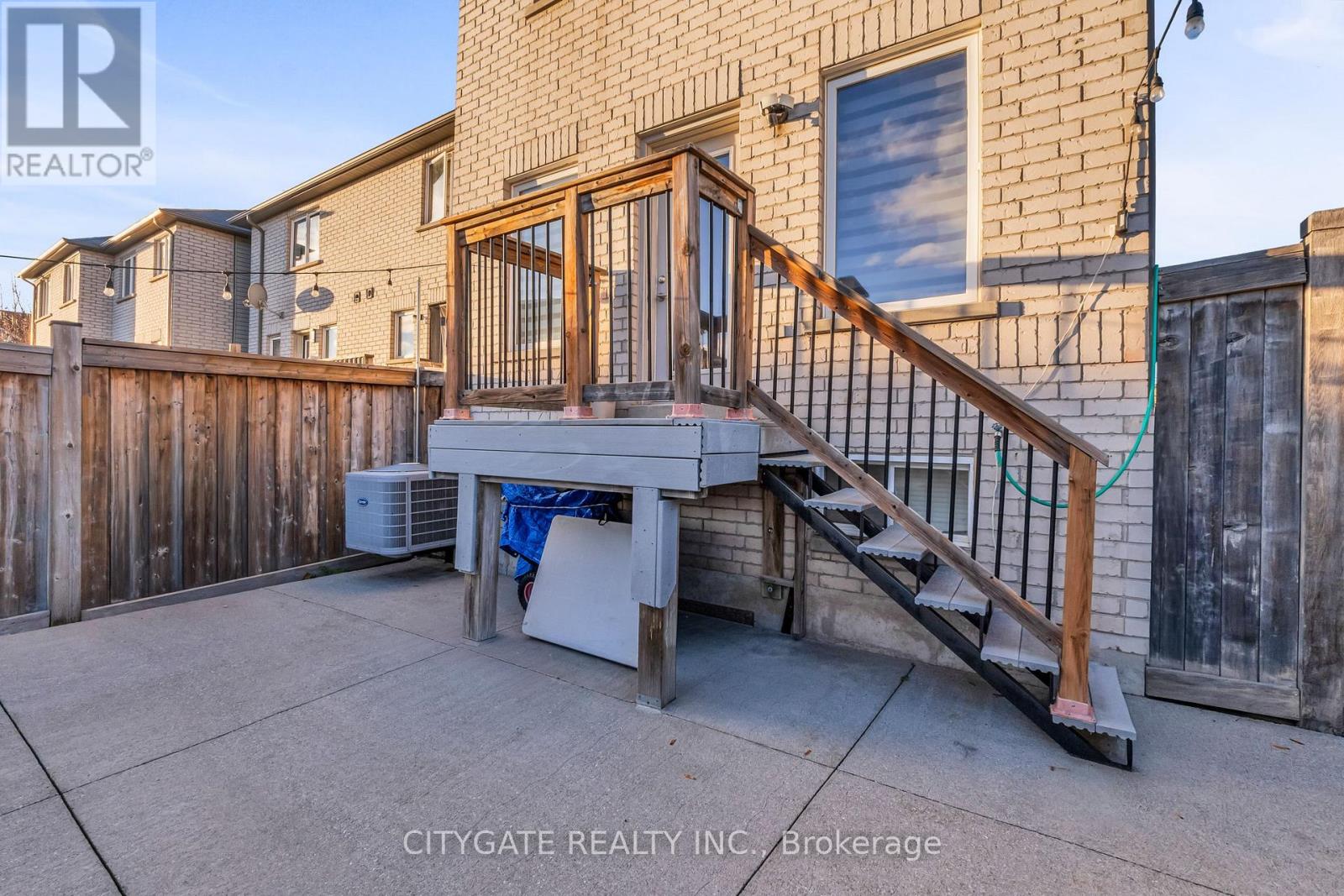 151 Spicebush Terrace, Brampton, Ontario L6X 0K6 - Photo 45 - W12555660