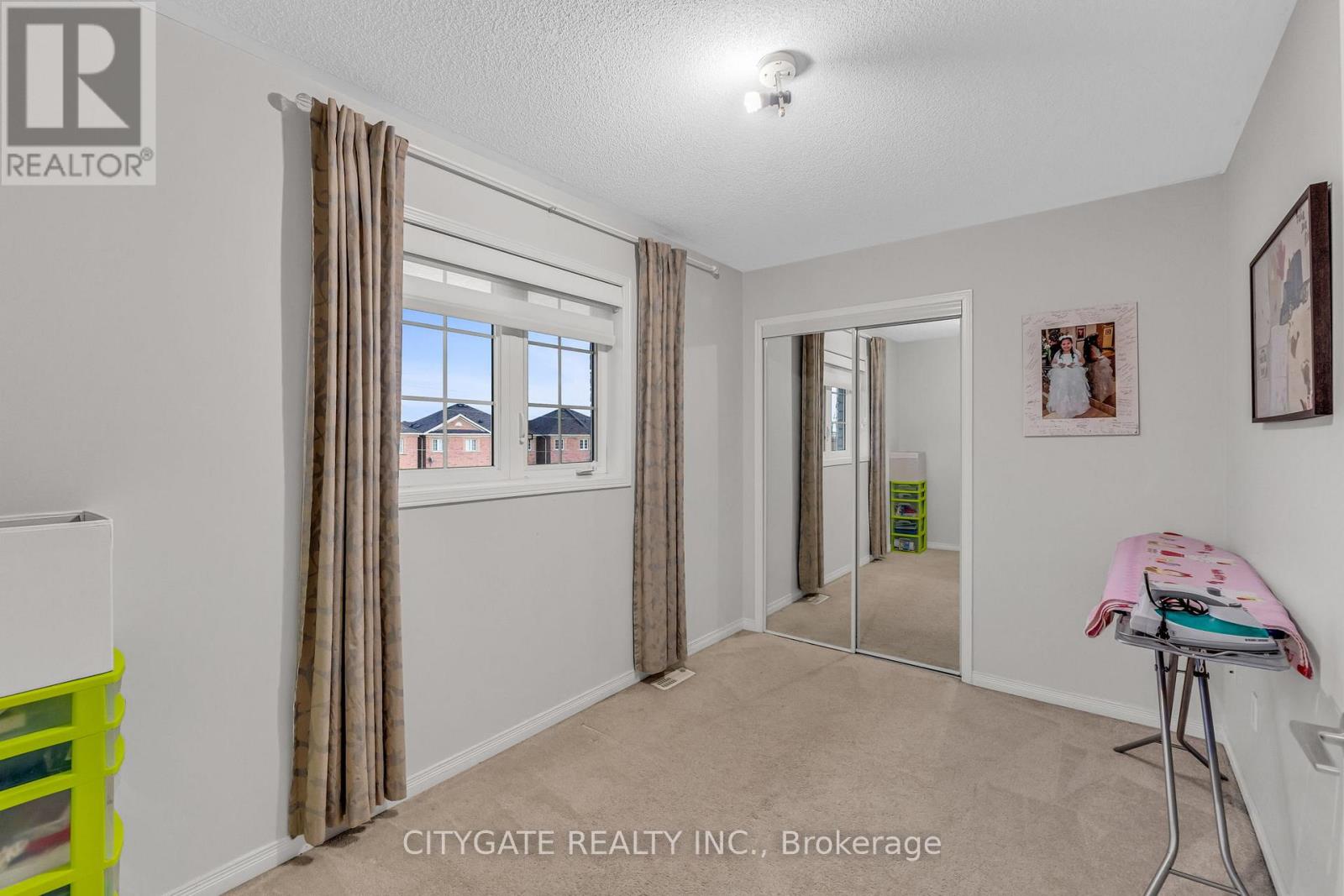 151 Spicebush Terrace, Brampton, Ontario L6X 0K6 - Photo 31 - W12555660