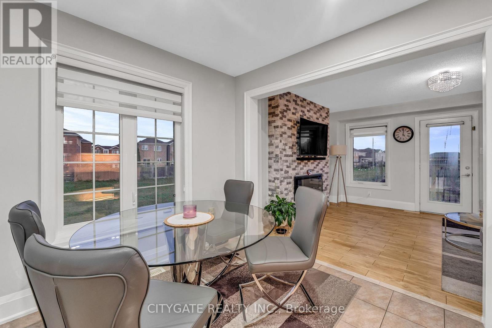 151 Spicebush Terrace, Brampton, Ontario L6X 0K6 - Photo 8 - W12555660