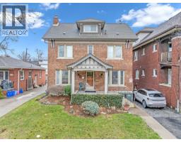 210 CALIFORNIA, Windsor, Ontario