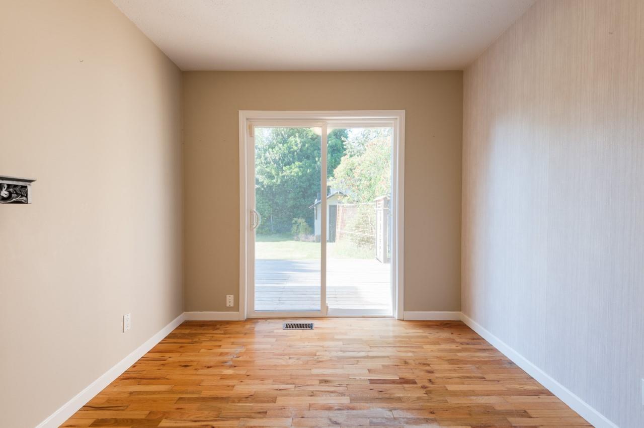 15661 Roper Avenue, White Rock, British Columbia  V4B 2G9 - Photo 8 - R3068235