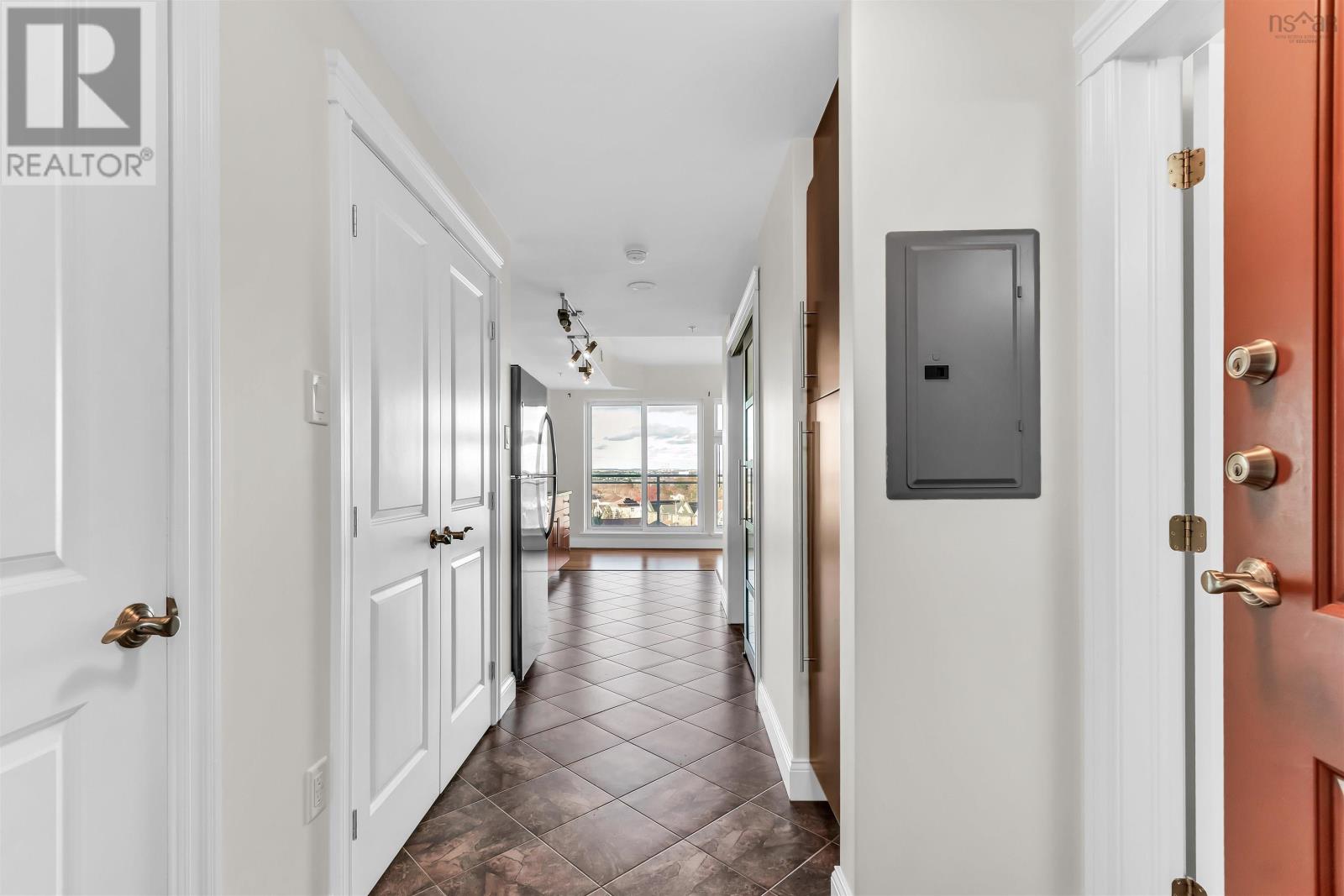 Property at 513 60 Walter Havill Drive image 2