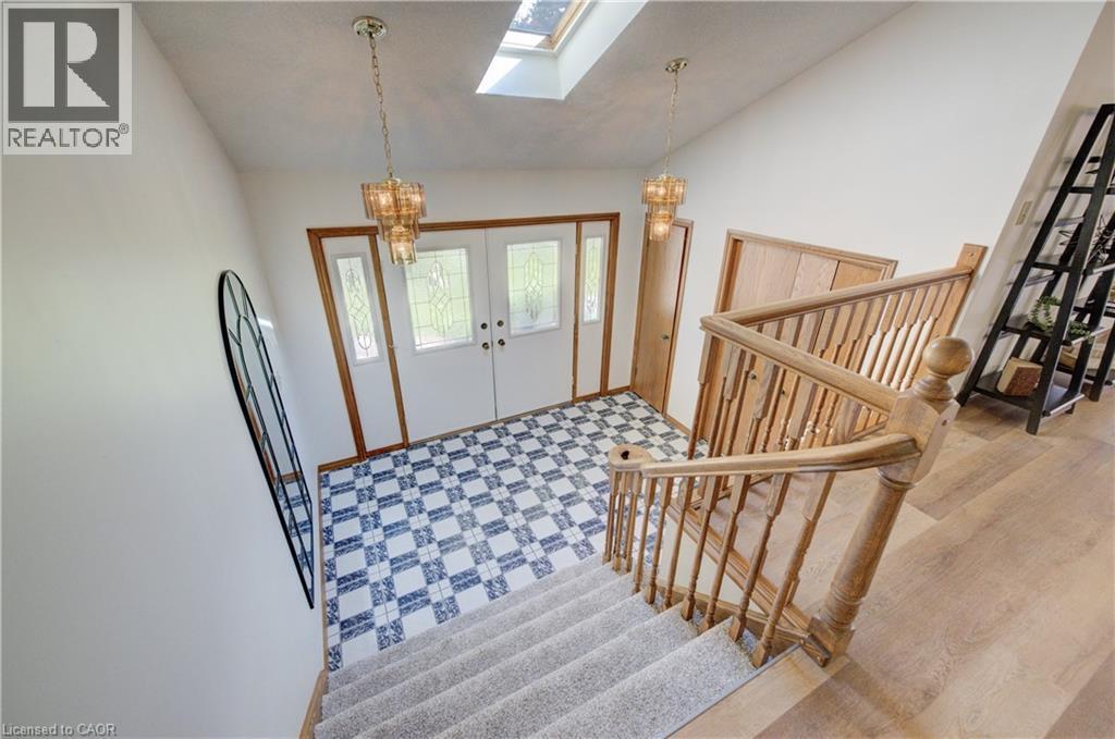 391 Northlake Drive, Waterloo, Ontario  N2V 1W8 - Photo 5 - 40768876