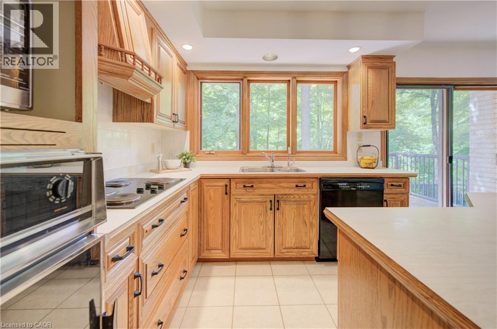 391 Northlake Drive, Waterloo, Ontario  N2V 1W8 - Photo 15 - 40768876