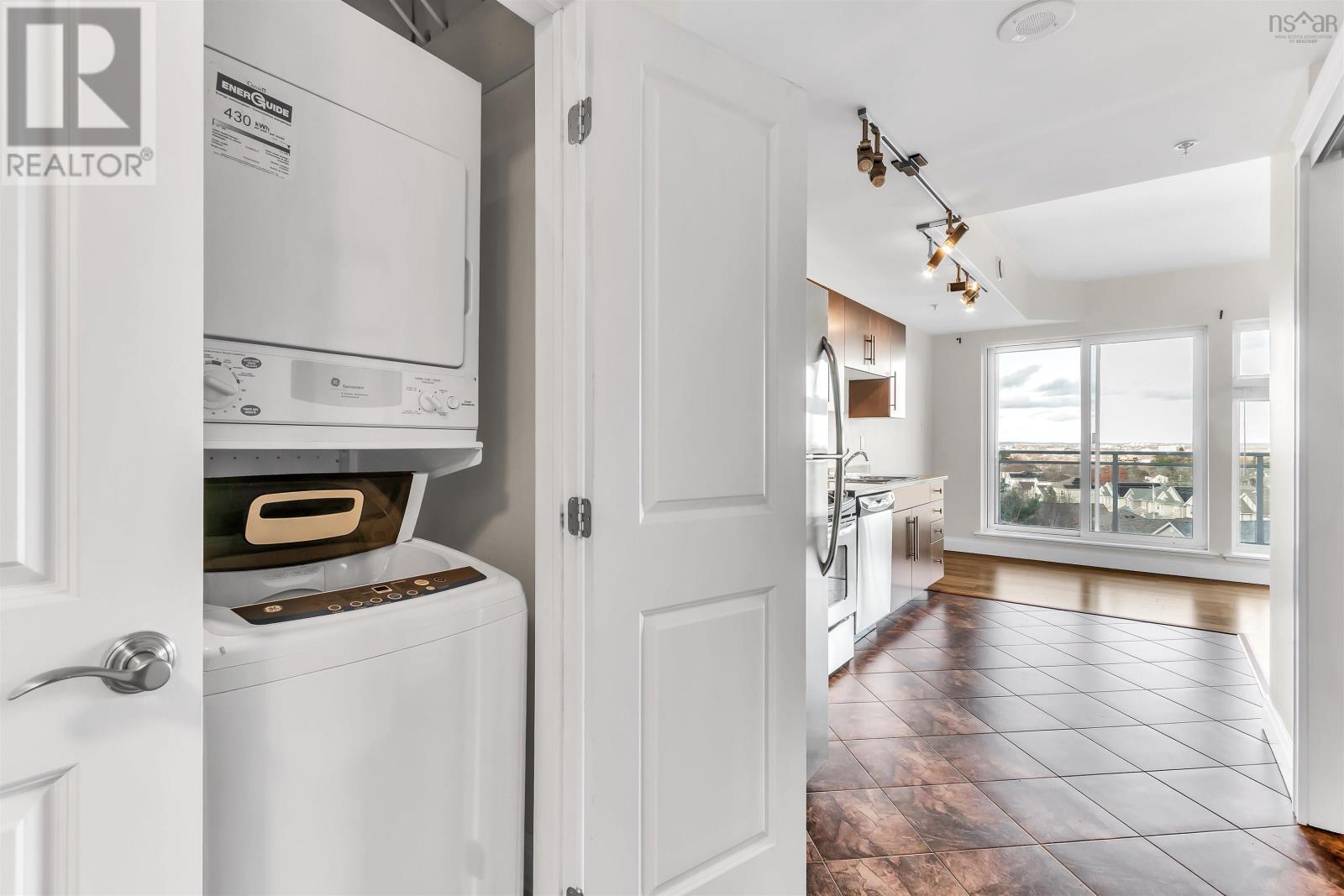 Property at 513 60 Walter Havill Drive image 3