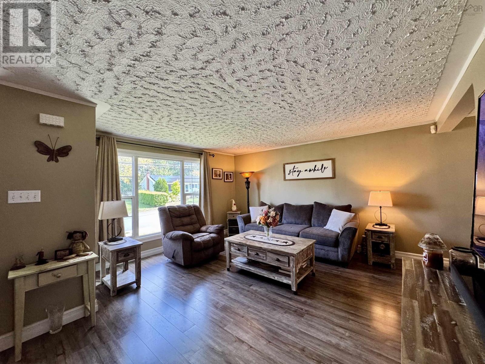 Property at 214 Stokil Drive image 3