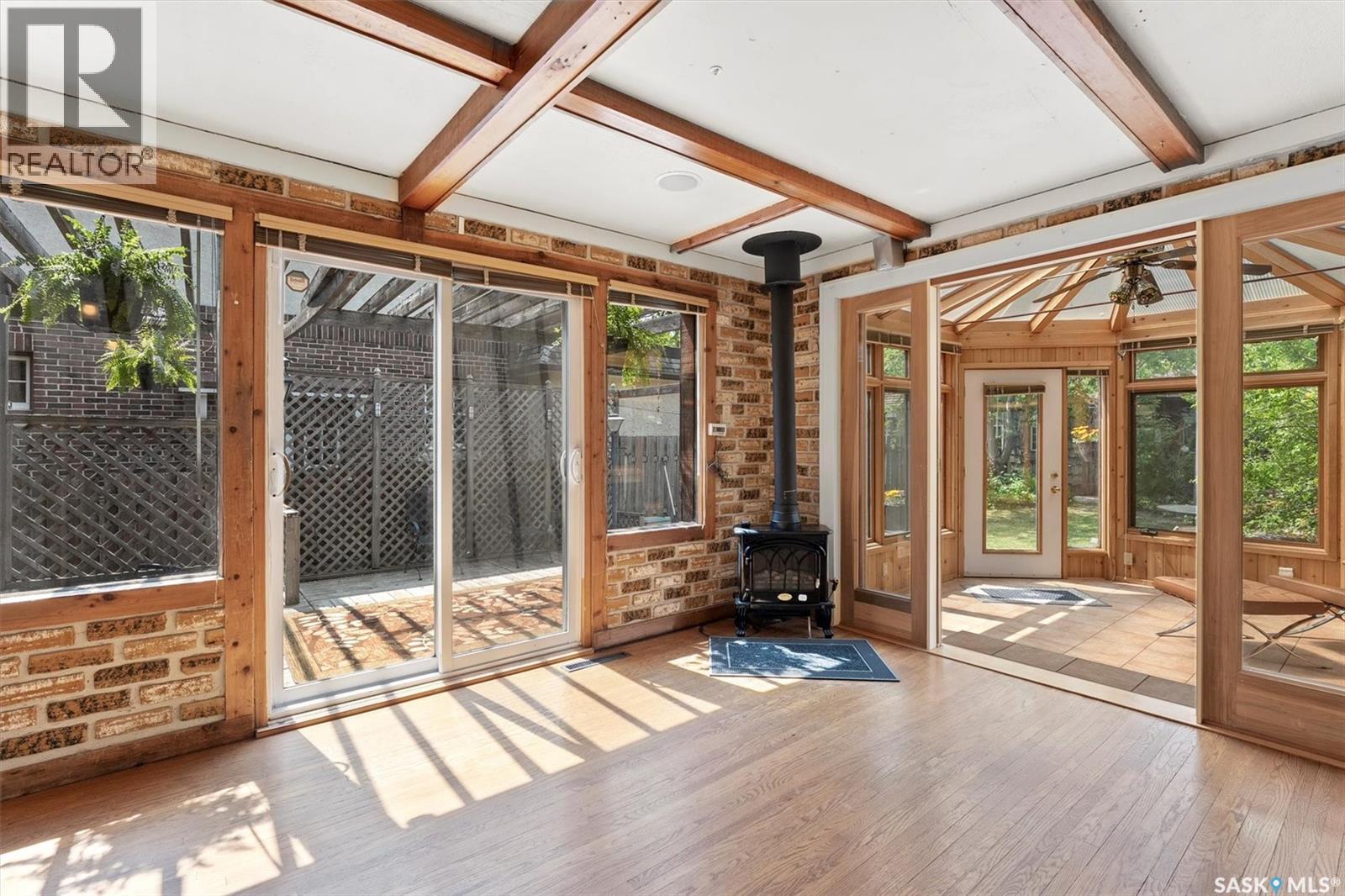 811 9th Avenue N, Saskatoon, Saskatchewan  S7K 2Z1 - Photo 2 - SK024266