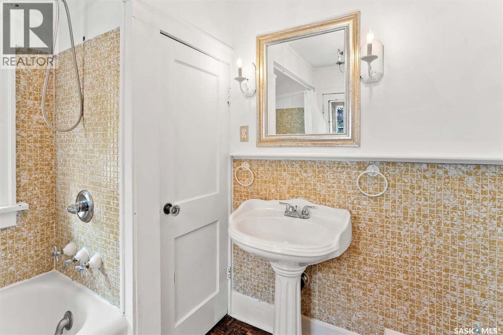 811 9th Avenue N, Saskatoon, Saskatchewan  S7K 2Z1 - Photo 21 - SK024266