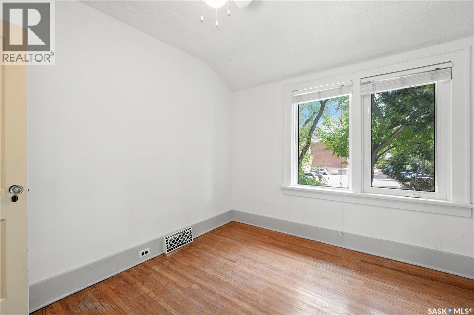 811 9th Avenue N, Saskatoon, Saskatchewan  S7K 2Z1 - Photo 25 - SK024266