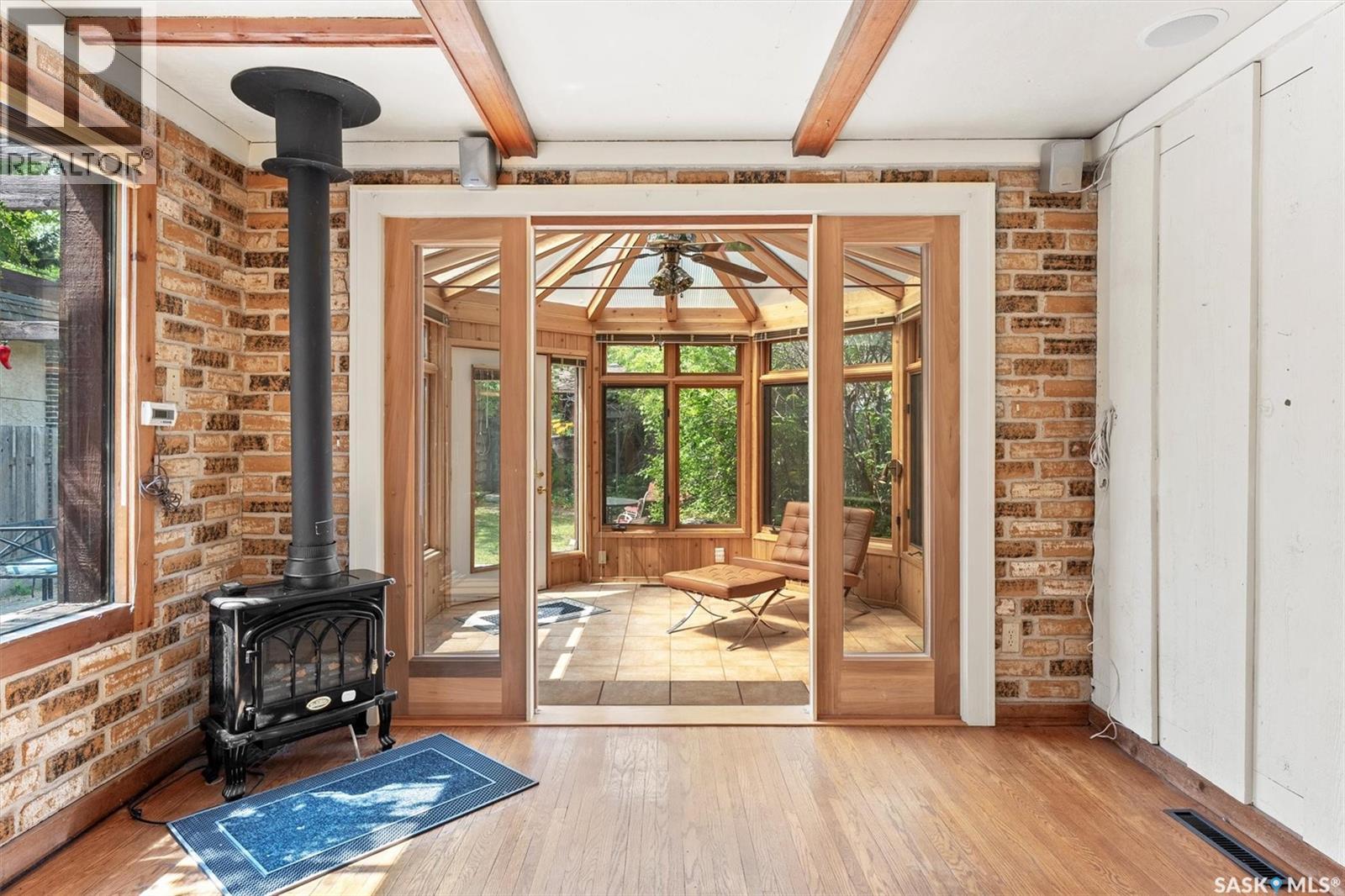 811 9th Avenue N, Saskatoon, Saskatchewan  S7K 2Z1 - Photo 3 - SK024266